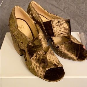 Cabi Block Heel Shoe